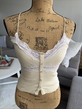Cream Lace-Trim Ribbed Button Tank